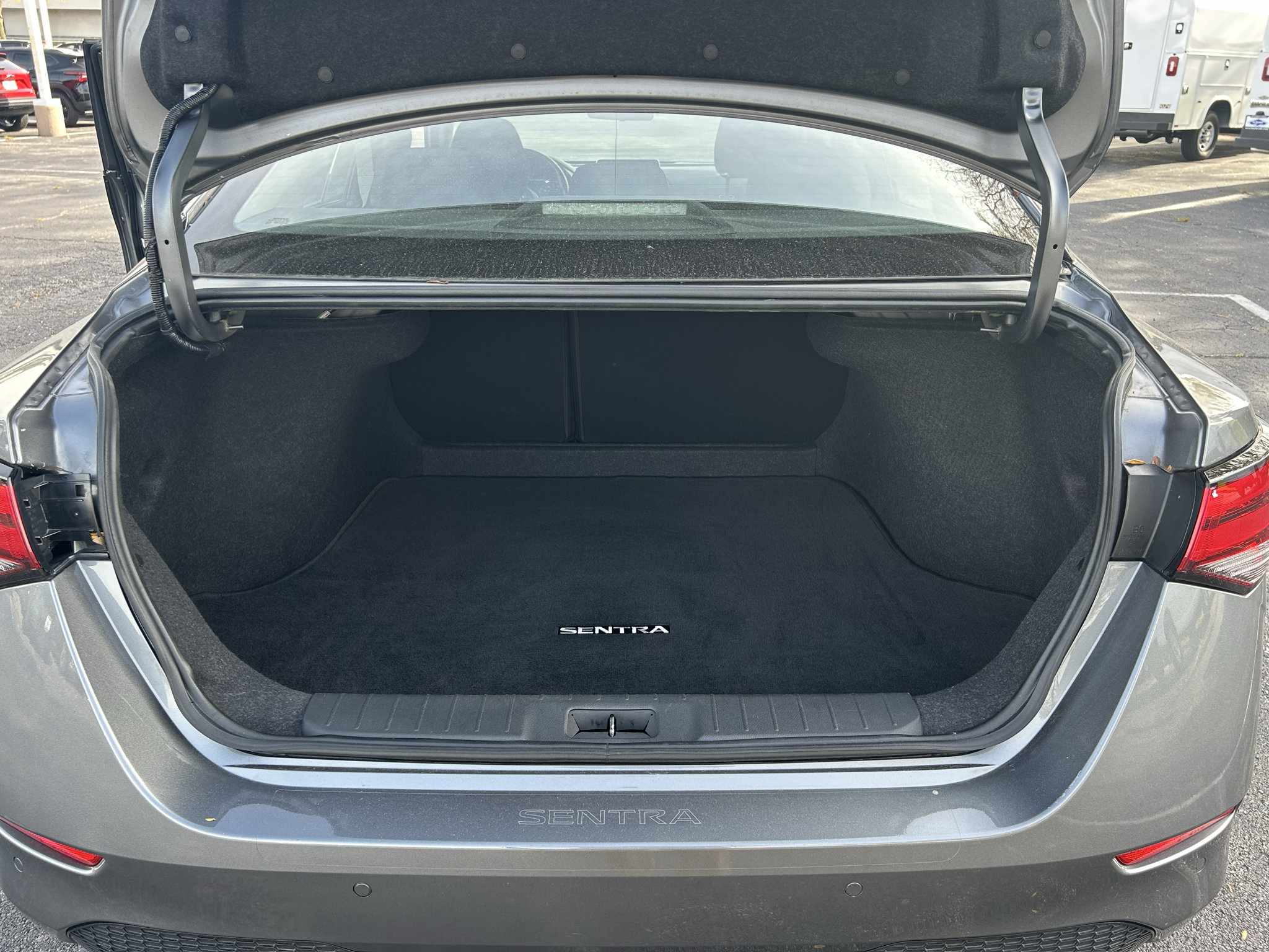 Used 2024 Nissan Sentra SV FWD image 29
