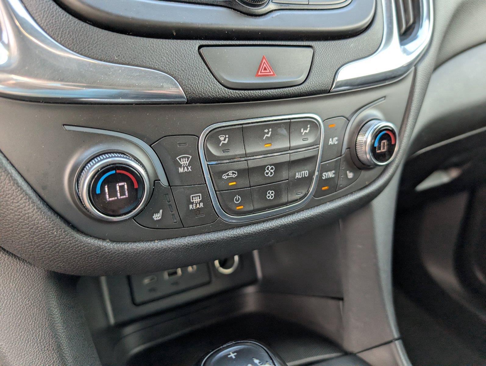 Used 2019 Chevrolet Equinox LT FWD image 19