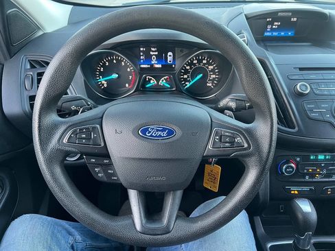 Used 2017 Ford Escape SE image 11