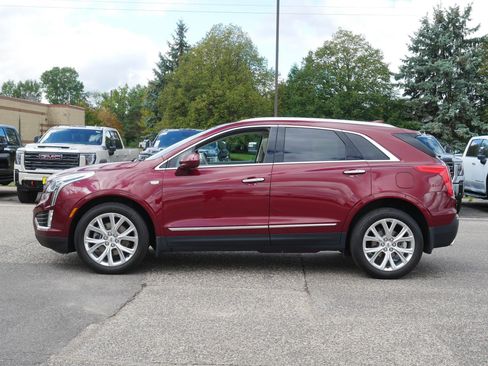 Used 2017 Cadillac XT5 Premium Luxury AWD/4WD image 4