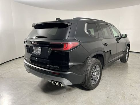 Used 2026 GMC Acadia Elevation FWD image 8