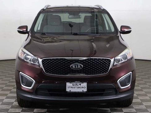 Used 2016 Kia Sorento AWD image 8