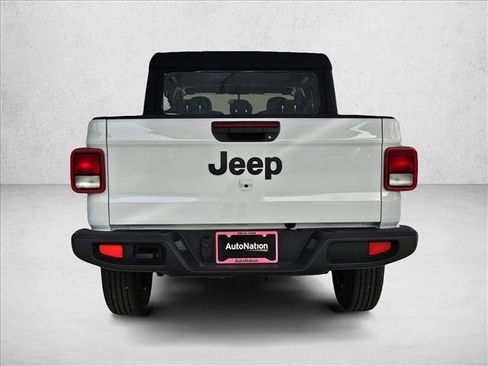 New 2026 Jeep Gladiator Sport AWD/4WD image 8