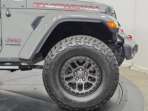 Used 2022 Jeep Wrangler Unlimited Rubicon w/ Xtreme Recon 35" Tire Package AWD/4WD image 11