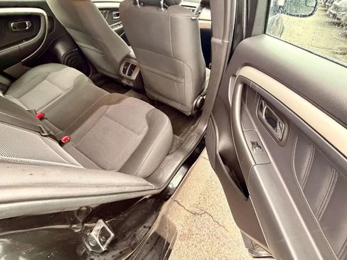 Used 2014 Ford Taurus SEL w/ Equipment Group 201A image 7