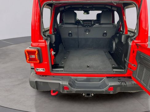 Used 2024 Jeep Wrangler Unlimited Rubicon AWD/4WD image 14