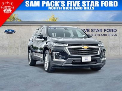 Used 2023 Chevrolet Traverse LT