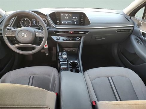 Used 2022 Hyundai Sonata SE image 9