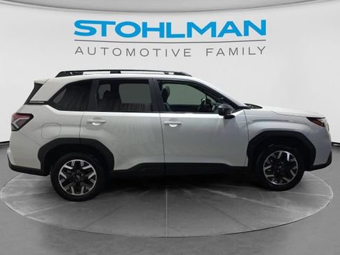 Certified 2025 Subaru Forester Premium AWD/4WD image 8