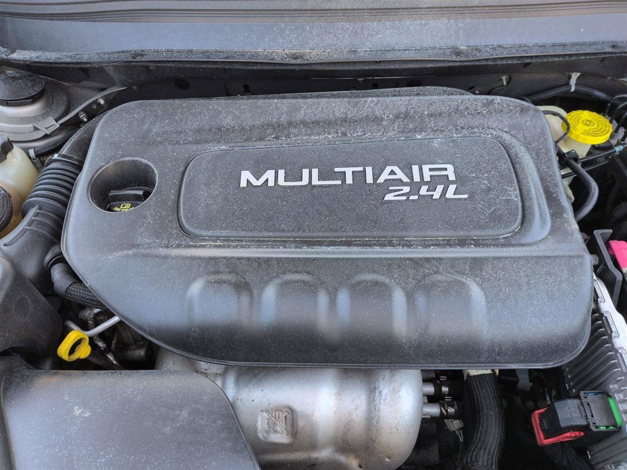 Used 2017 Jeep Cherokee Sport FWD image 34
