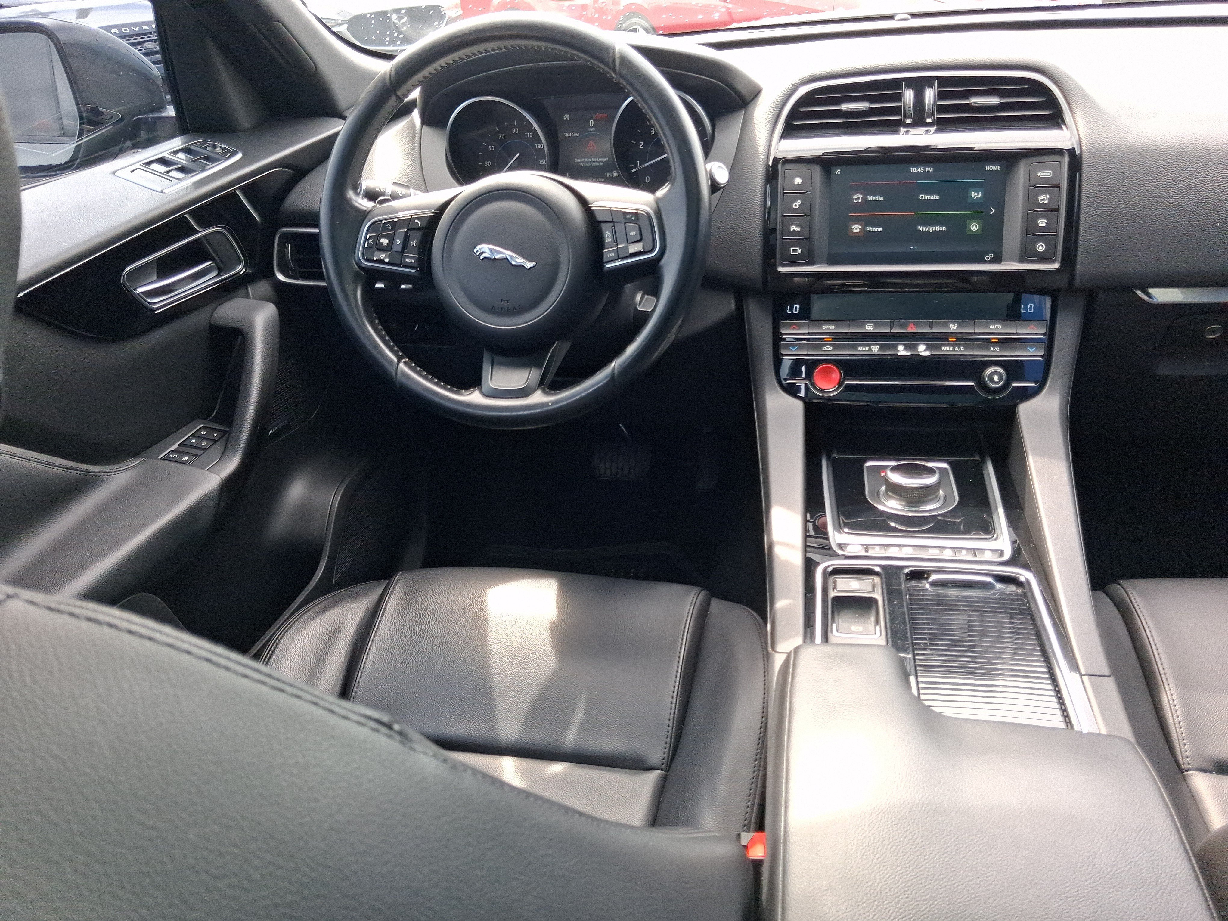 Used 2018 Jaguar F-PACE Premium AWD/4WD image 24