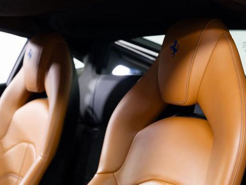 Used 2018 Ferrari 488 GTB image 40