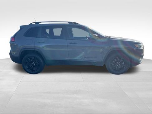 Used 2023 Jeep Cherokee Altitude Lux AWD/4WD image 7