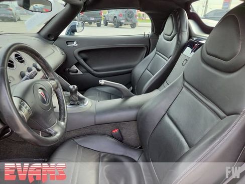 Used 2007 Pontiac Solstice Convertible w/ Premium Package RWD image 17