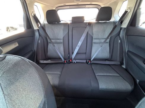 Used 2025 Nissan Rogue SV FWD image 40