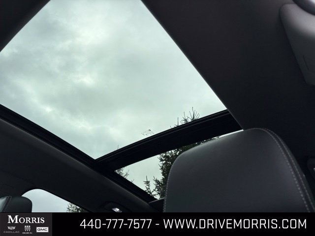 Used 2023 GMC Terrain SLT w/ Infotainment Package II AWD/4WD image 32