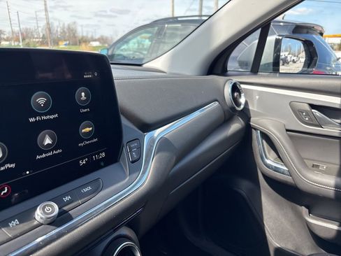 Used 2025 Chevrolet Blazer LT image 37