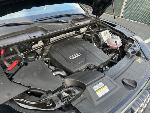 Used 2022 Audi Q5 2.0T Premium Plus image 18