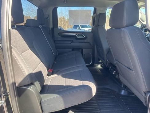 Used 2023 Chevrolet Silverado 1500 LT AWD/4WD image 32