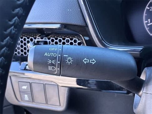 Used 2025 Honda CR-V EX-L image 29