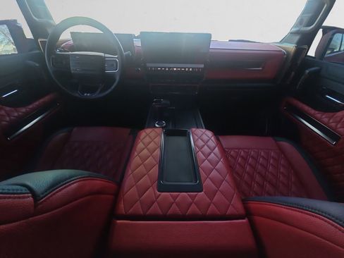 Used 2025 GMC Hummer EV 3X w/ Extreme Off-Road Package image 12