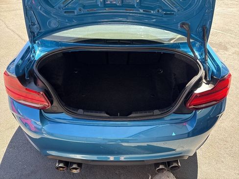 Used 2018 BMW M2 RWD image 8