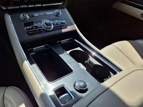 Used 2024 Lincoln Aviator Reserve w/ Equipment Group 201A RWD image 25