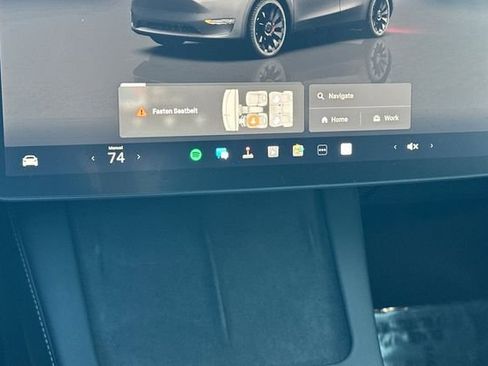 Used 2024 Tesla Model Y Performance image 24