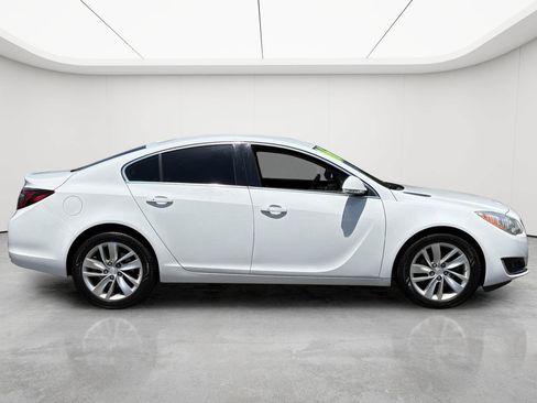 Used 2016 Buick Regal Premium FWD image 9