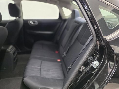 Used 2016 Nissan Sentra SV w/ Driver's Assist Package image 25