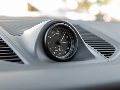 Certified 2026 Porsche Macan image 22