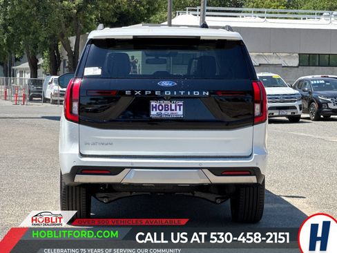 New 2026 Ford Expedition Platinum w/ Platinum Ultimate Package AWD/4WD image 4