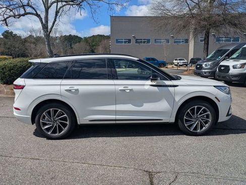 Used 2025 Lincoln Corsair Grand Touring w/ Equipment Group 301A image 3