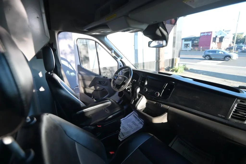Used 2020 Ford Transit 350 Medium Roof RWD image 29