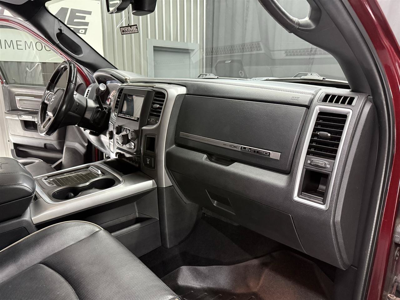 Used 2018 RAM 3500 Laramie Longhorn AWD/4WD image 29
