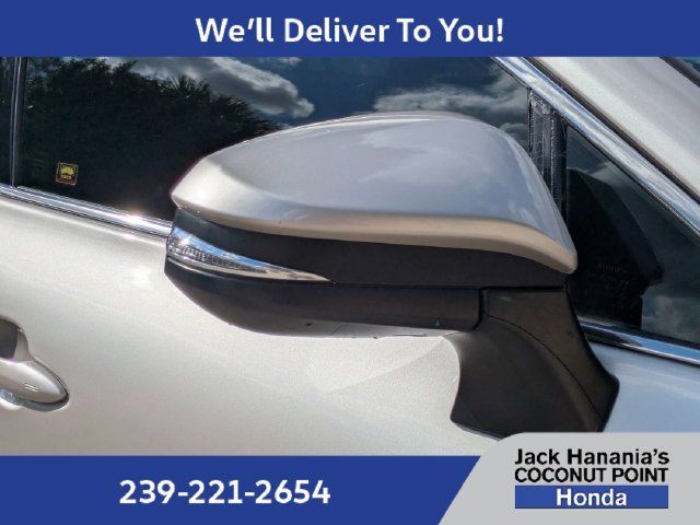 Used 2021 Toyota Venza XLE w/ Softex Package AWD/4WD image 11