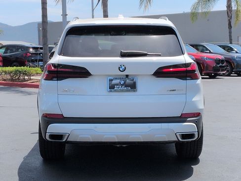 Certified 2025 BMW X5 sDrive40i RWD image 9