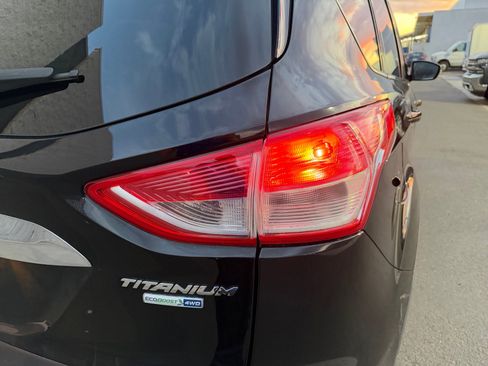 Used 2016 Ford Escape Titanium w/ Equipment Group 301A AWD/4WD image 29