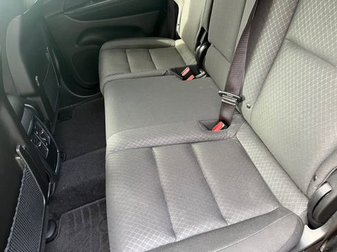 Used 2021 Jeep Grand Cherokee Laredo image 19