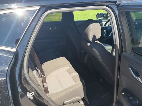 Used 2025 Chevrolet Blazer LT FWD image 10