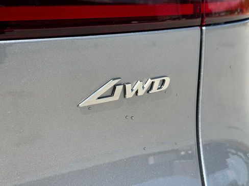 New 2026 Genesis GV70 2.5T Advanced image 16