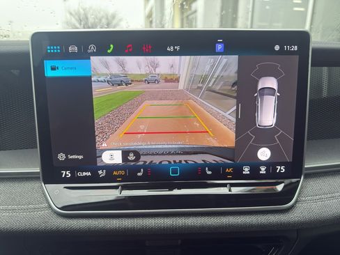 New 2026 Volkswagen Tiguan S image 12