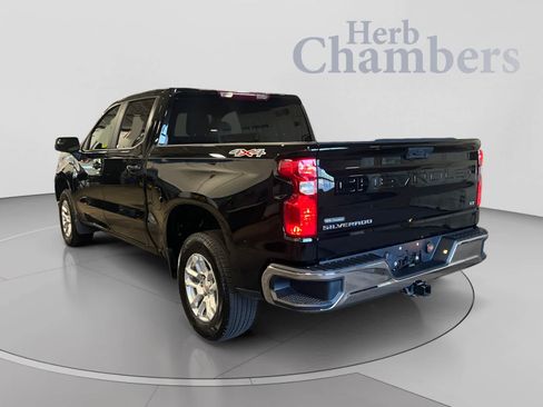 Used 2023 Chevrolet Silverado 1500 LT AWD/4WD image 3