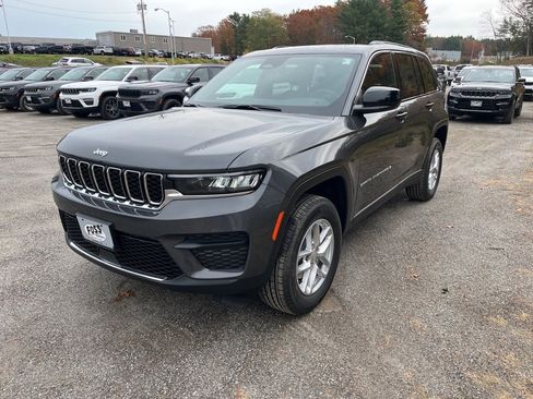 New 2025 Jeep Grand Cherokee Laredo X image 3