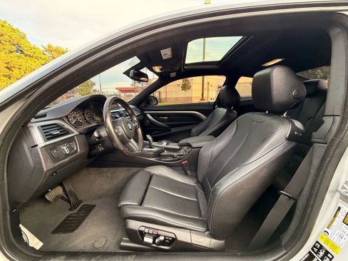 Used 2019 BMW 440i xDrive Coupe w/ M Sport Package AWD/4WD image 26