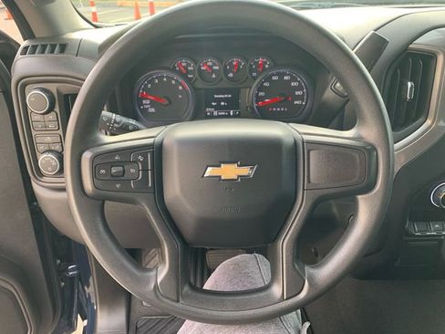 Used 2023 Chevrolet Silverado 1500 Custom image 21