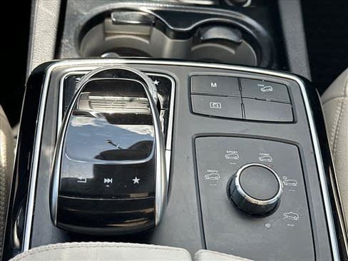 Used 2018 Mercedes-Benz GLE 350 4MATIC image 28
