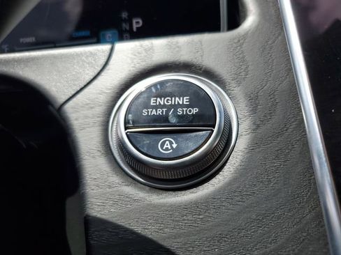 Used 2026 Mercedes-Benz E 350 Sedan w/ Winter Package image 23