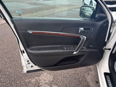 Used 2012 Lincoln MKZ FWD image 14