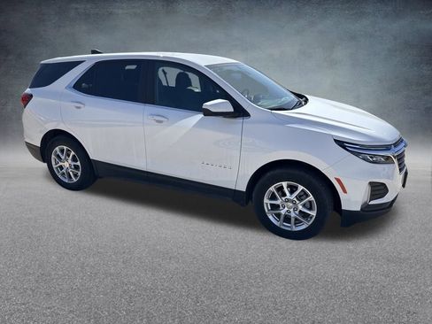 Used 2024 Chevrolet Equinox LT image 8